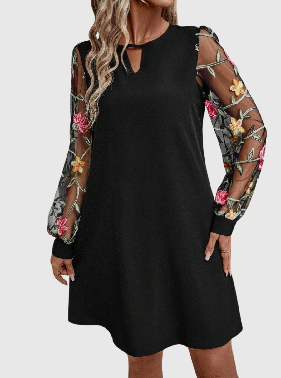 Émilienne™ – Élégance florale douce et féminine