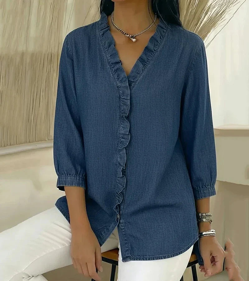 Clémence™ — Blouse fluide col V volanté
